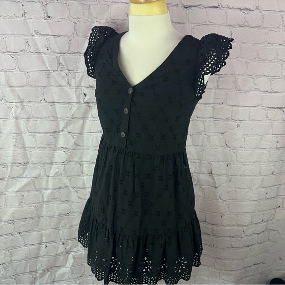 ann taylor LOFT petite Black Eyelet A-line Dress with Button Front sz 00P - Picture 1 of 7
